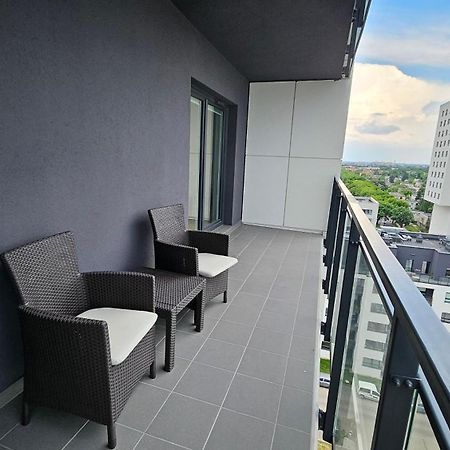 Apartament Bulgarska 59 - Sypialnia I Salon - 40M2 - Self Check In 24H Poznan Luaran gambar